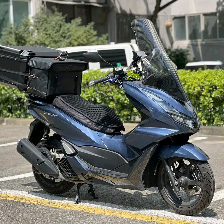 혼다PCX125 / 24년식 /5천키로 / 배달풀셋팅 이미지