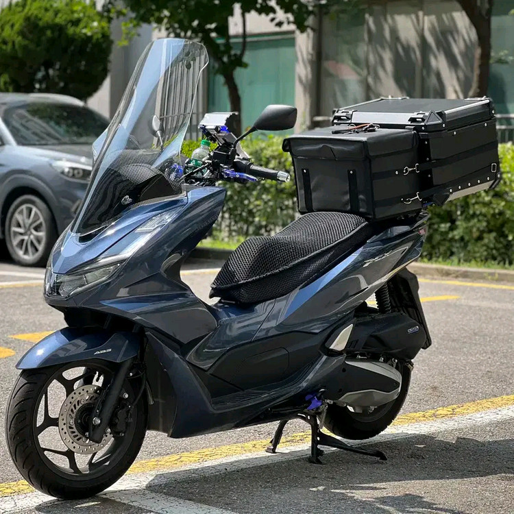 혼다PCX125 / 24년식 /5천키로 / 배달풀셋팅 이미지