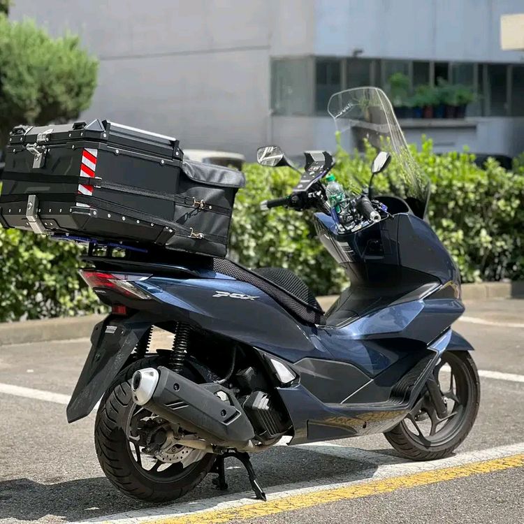 혼다PCX125 / 24년식 /5천키로 / 배달풀셋팅 이미지