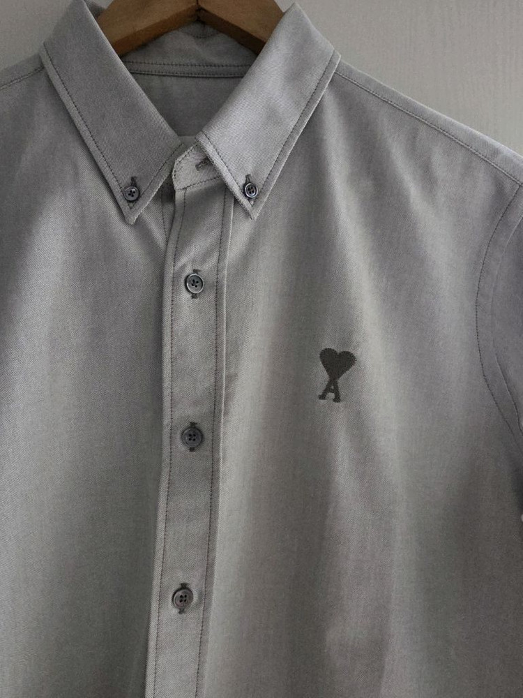 아미 ami 남여공용 셔츠 xs 오버핏 새상품 (국내95~100정도) 아미 쇼핑백 포함 이미지