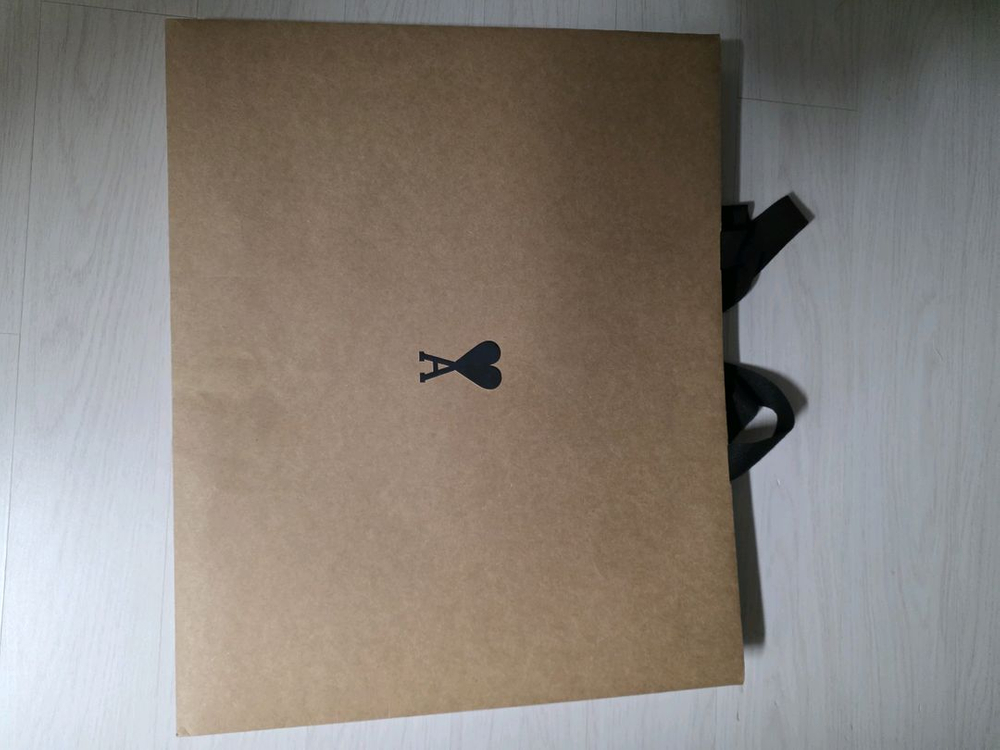 아미 ami 남여공용 셔츠 xs 오버핏 새상품 (국내95~100정도) 아미 쇼핑백 포함 이미지