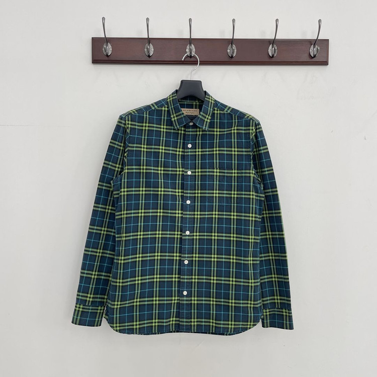 버버리 신형 체크 셔츠 100 이미지