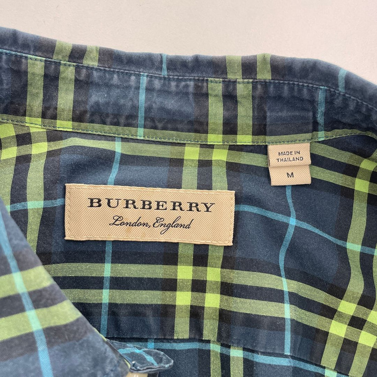 버버리 신형 체크 셔츠 100 이미지