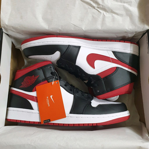 [280] 나이키 조던1 미드 짐레드 이미지