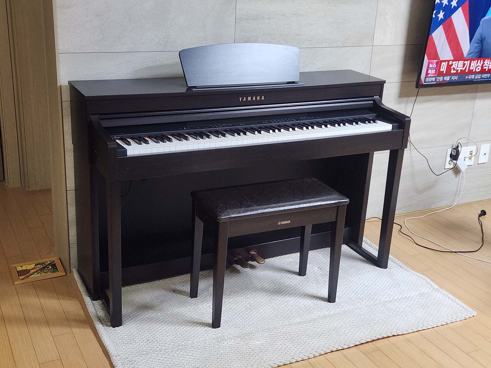 전자 디지털피아노, 야마하 CLP-430R 이미지