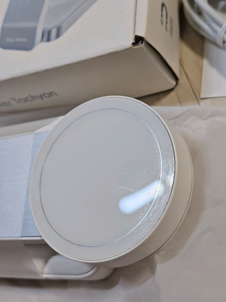 바이퍼럭스 맥세이프 충전기 15w 3in1 이미지