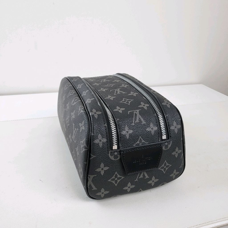 루이비통 남성 톱키트 가방 이미지