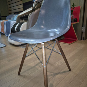 임스 체어 그레이 섬유 패턴 정품 이미지