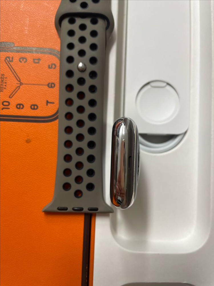 애플워치7에르메스 45mm 실버 배터리96프로 이미지