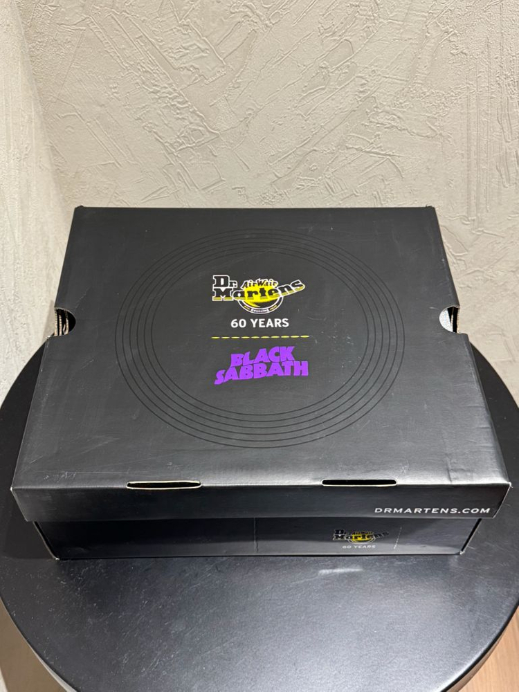 닥터마틴 1460 X 블랙사바스 270 UK8 이미지