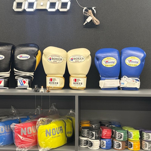 위닝글러브 10,12온스 삽니다 이미지