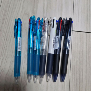제브라 클립온 3색 0.7, 제트스트림 라이트터치, 리필심, 그래프1000, 스테들러 보드마카, 싸인펜 이미지