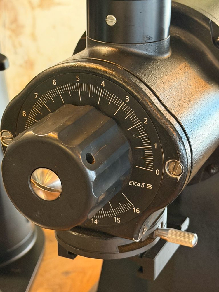 EK43S 커피 그라인더 이미지