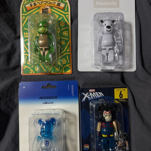 베어브릭 100% 여러가지 이미지