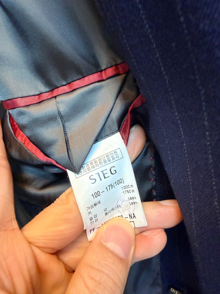 지이크 울100% 스트라이트 더블수트 정장 네이비 100/30 이미지