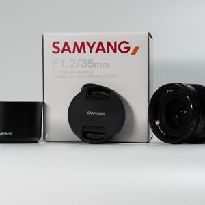 삼양 35mm F1.2 소니 E마운트 수동렌즈 이미지
