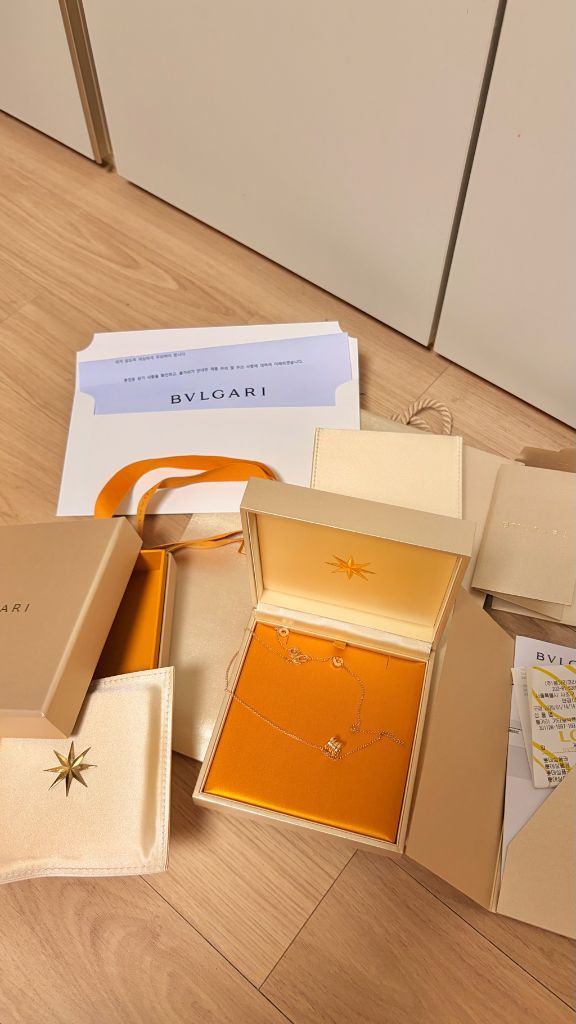 불가리 비제로원 미니 로즈골드 목걸이 이미지