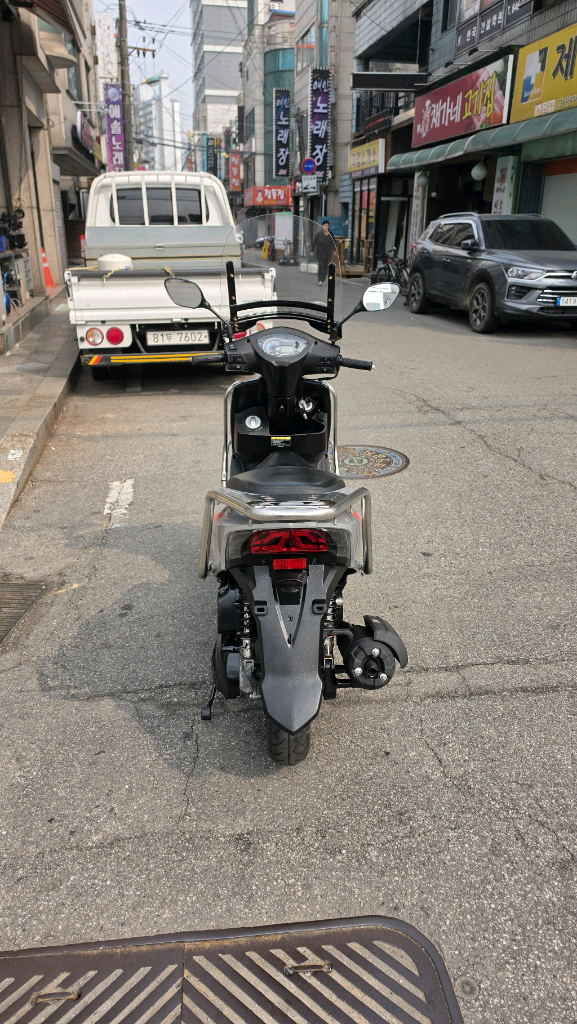 KR모터스 비버125V 스쿠터 이미지