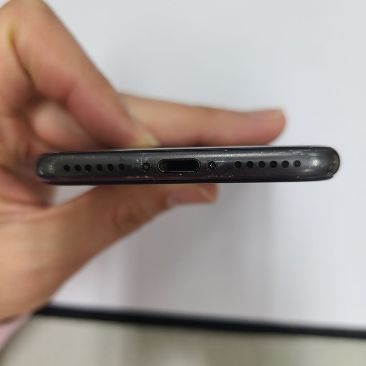 아이폰8 블랙 64G 인스타 배터리92% 138836 이미지