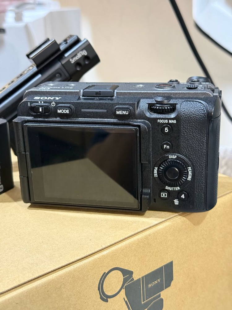 소니 풀프레임 시네마 FX3 이미지