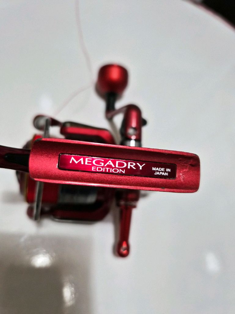 다이와릴 토너먼트 ISO 메가드라이에디션 2500LBD 이미지