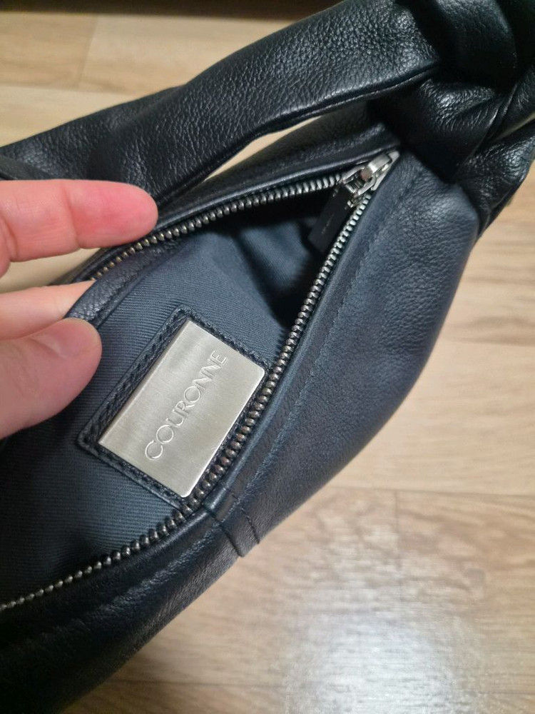쿠론 마렌토트백 팝니다 이미지