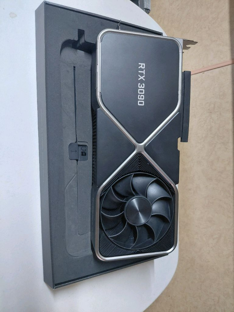 NVIDIA RTX 3090 fe 블로어 이미지