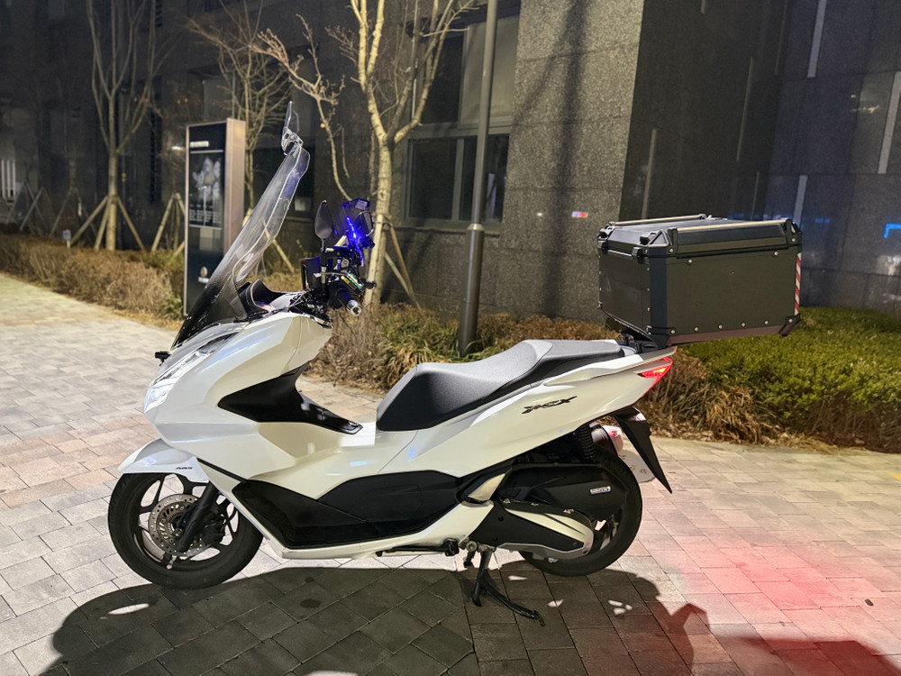 pcx125 24년식 이미지