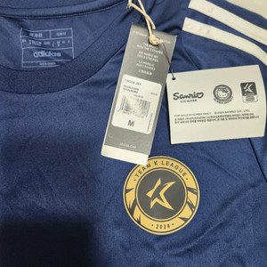 아디다스 k리그 산리오 티셔츠 이미지