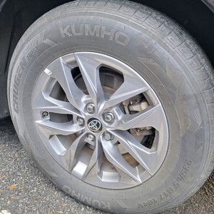 도요타 시에나 하이브리드 17인치 휠타이어tpms포함 이미지