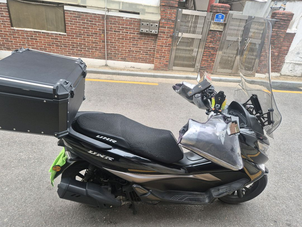 UHR125 2025.03월 출고 금요일까지만 급처 이미지