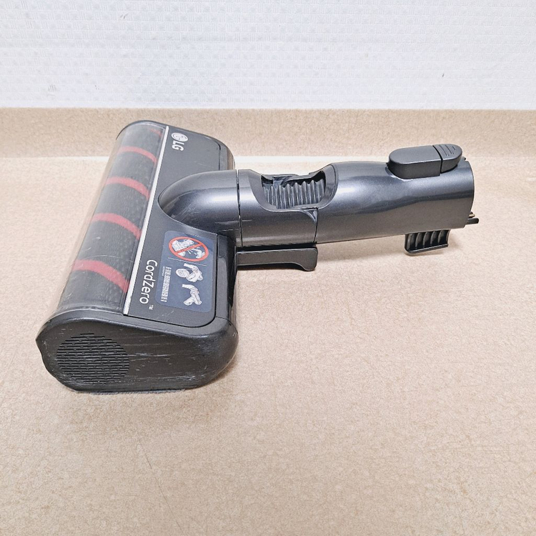 LG 코드제로 A9S 무선청소기 모터헤드 소프트브러쉬 파워드라이브 흡입구 이미지