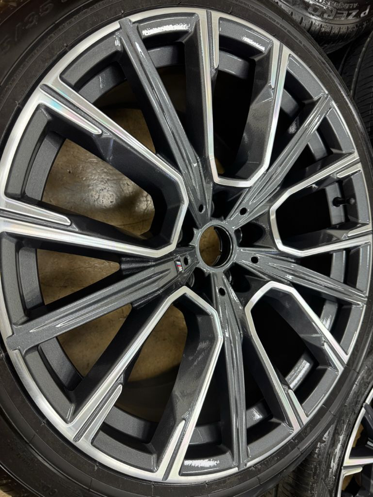 BMW 7시리즈 817m 20인치 정품 휠타이어 팝니다 이미지