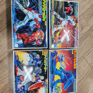 건담 프라모델 세트 이미지