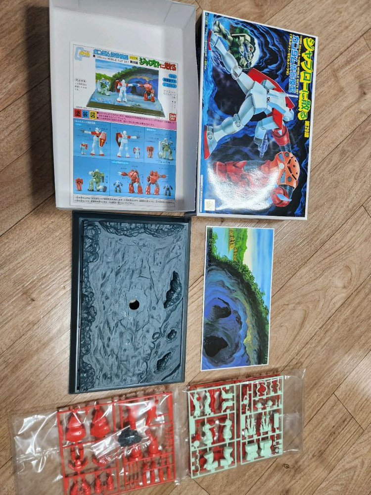 건담 프라모델 세트 이미지