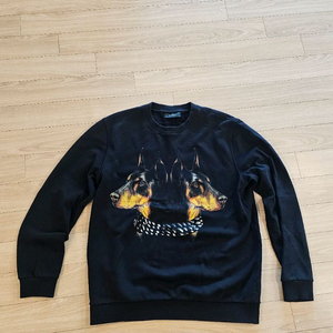 지방시 도베르만 프린팅 맨투맨 by 리카르도 티시 시즌 이미지