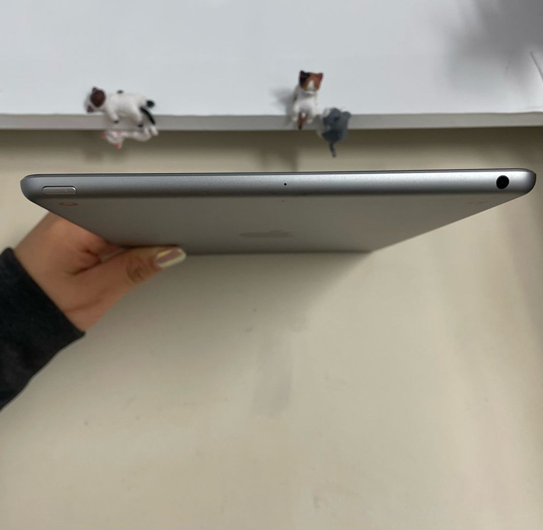 아이패드5세대 32G 그레이 WIFI S급! 이미지