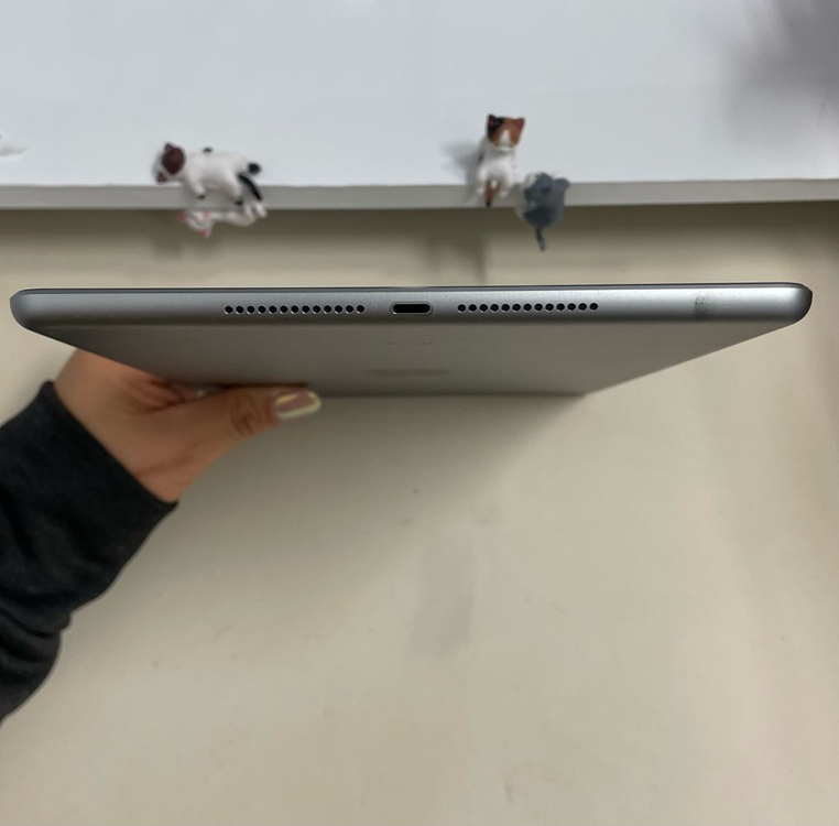 아이패드5세대 32G 그레이 WIFI S급! 이미지