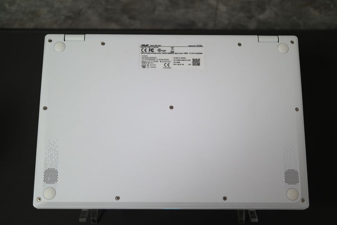 ASUS 이메진북 팬리스 무소음 노트북 이미지