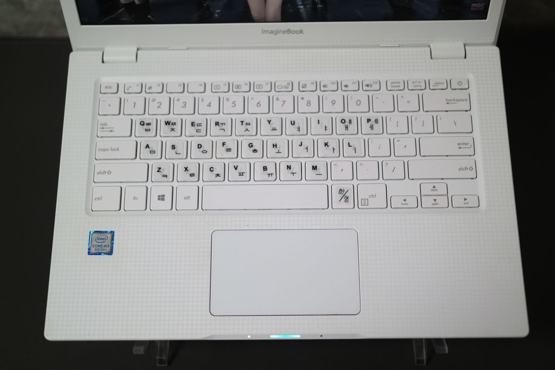 ASUS 이메진북 팬리스 무소음 노트북 이미지