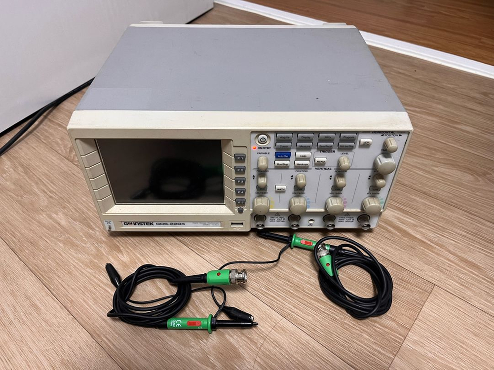 GWINTEK DDS-2204 오실로스코프 4채널 이미지