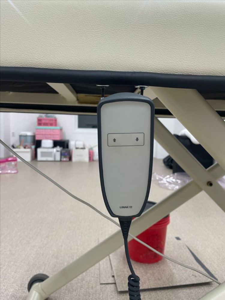 피부미용 전동배드 이미지