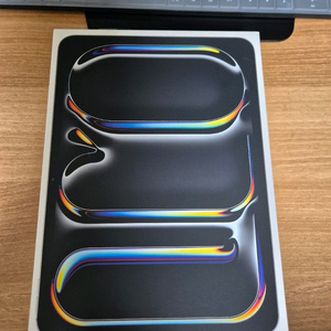 아이패드 프로 M4 11 1TB 셀룰러 + 애케플 이미지