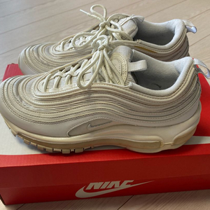 나이키 에어맥스97 화이트 240 이미지