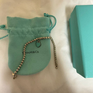 티파니앤코 리턴투 하트 팔찌 이미지