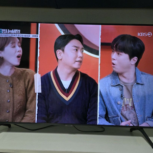 삼성 UHD 50인치 스마트 TV (KU50UT7000FXKR) 이미지