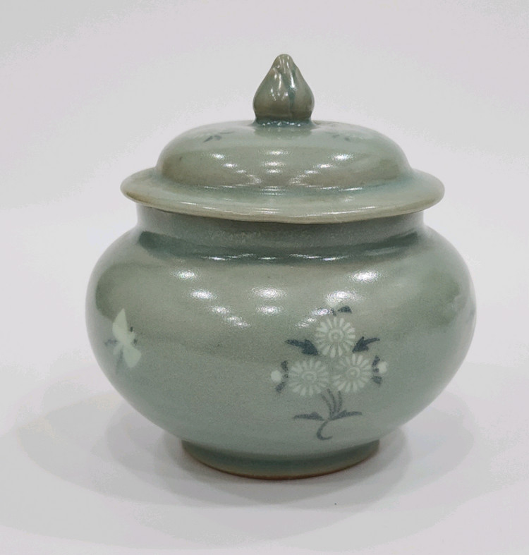 강진 상감청자 차합 이미지