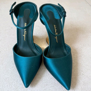 페레가모 하이힐 (정품 이미지