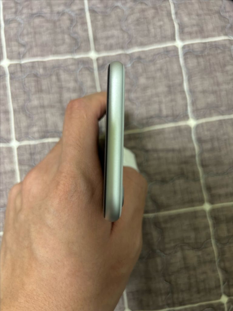 아이폰se2 64 이미지