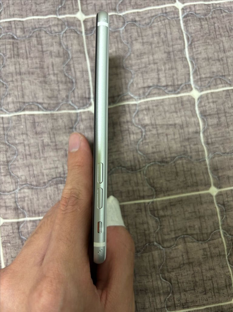 아이폰se2 64 이미지